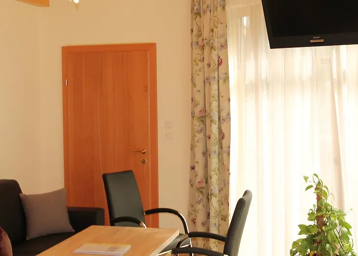 Gastehaus Zur Schonen Aussicht 3*