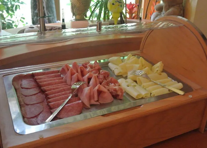 Gastehaus Zur Schonen Aussicht