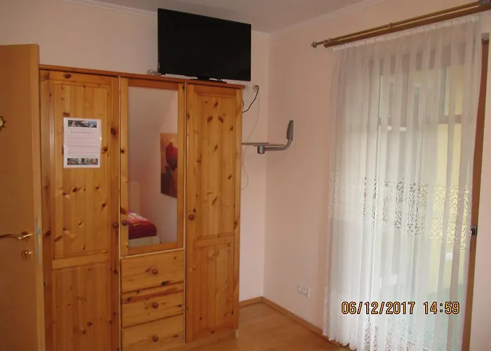 Gastehaus Zur Schonen Aussicht Bed & Breakfast